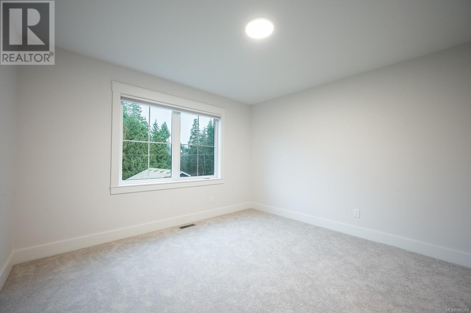 29 1090 Evergreen Rd Property Photo 25
