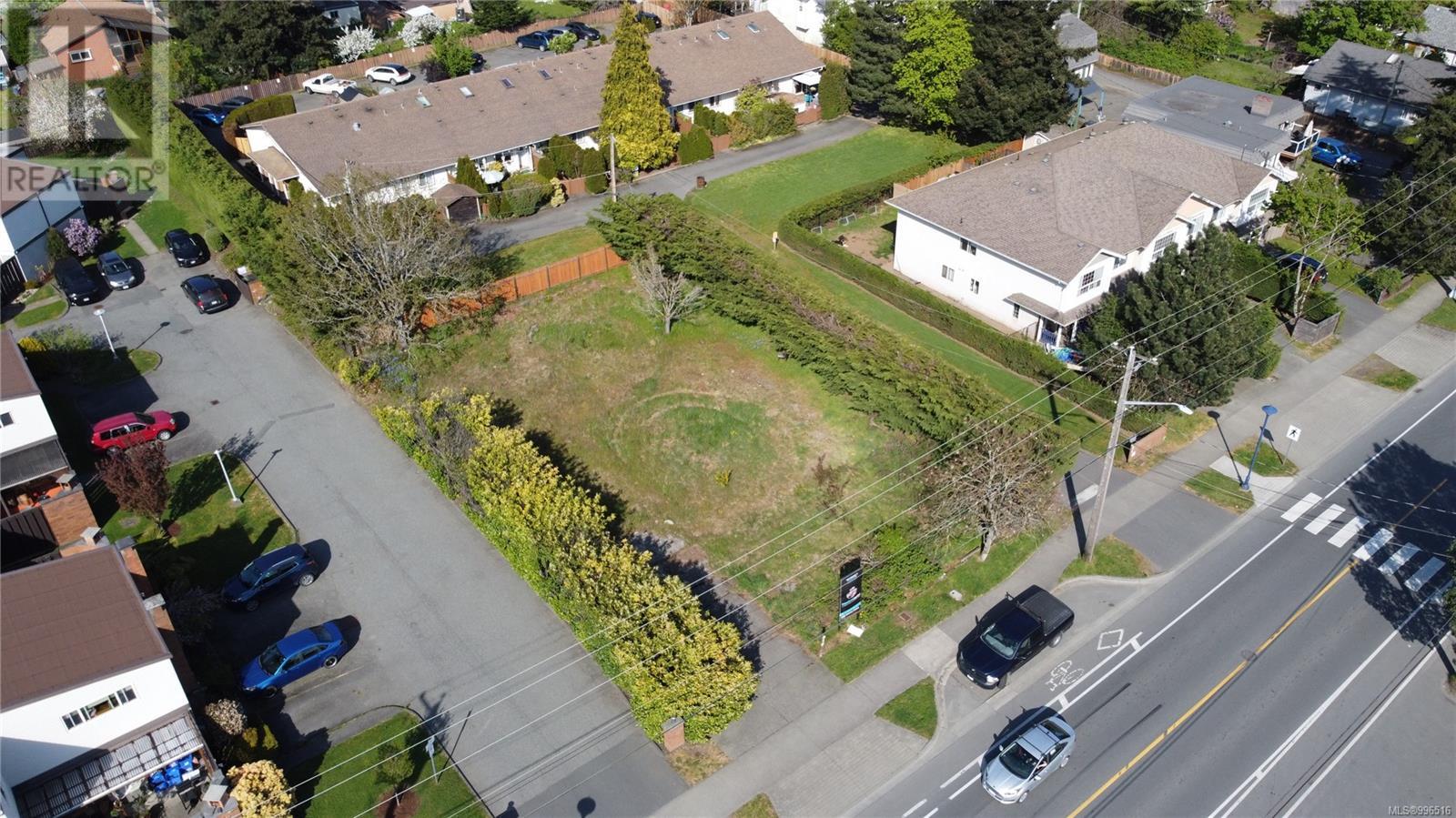 976 Dunford Ave Property Photo 1