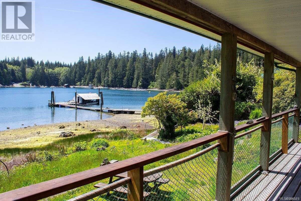 326 Grappler Inlet Property Photo 1