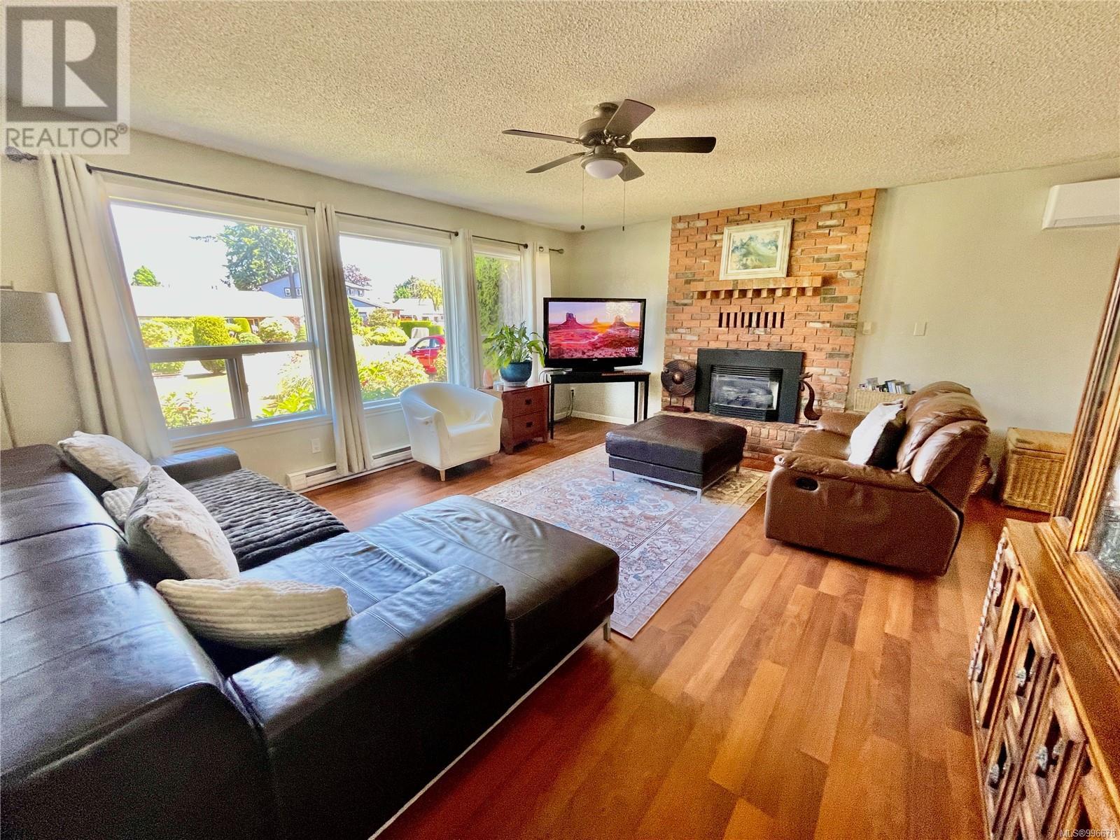 1536 Juan De Fuca Blvd Property Photo 3