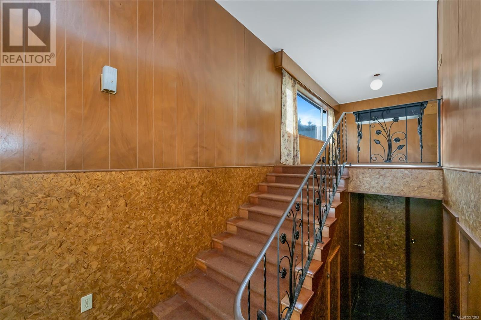 70 Fern Rd Property Photo 9