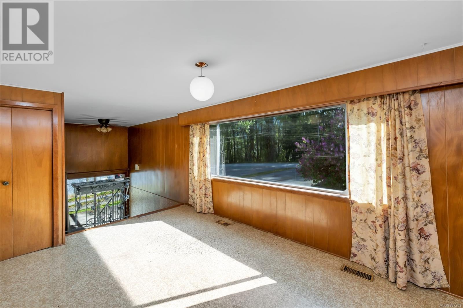 70 Fern Rd Property Photo 13