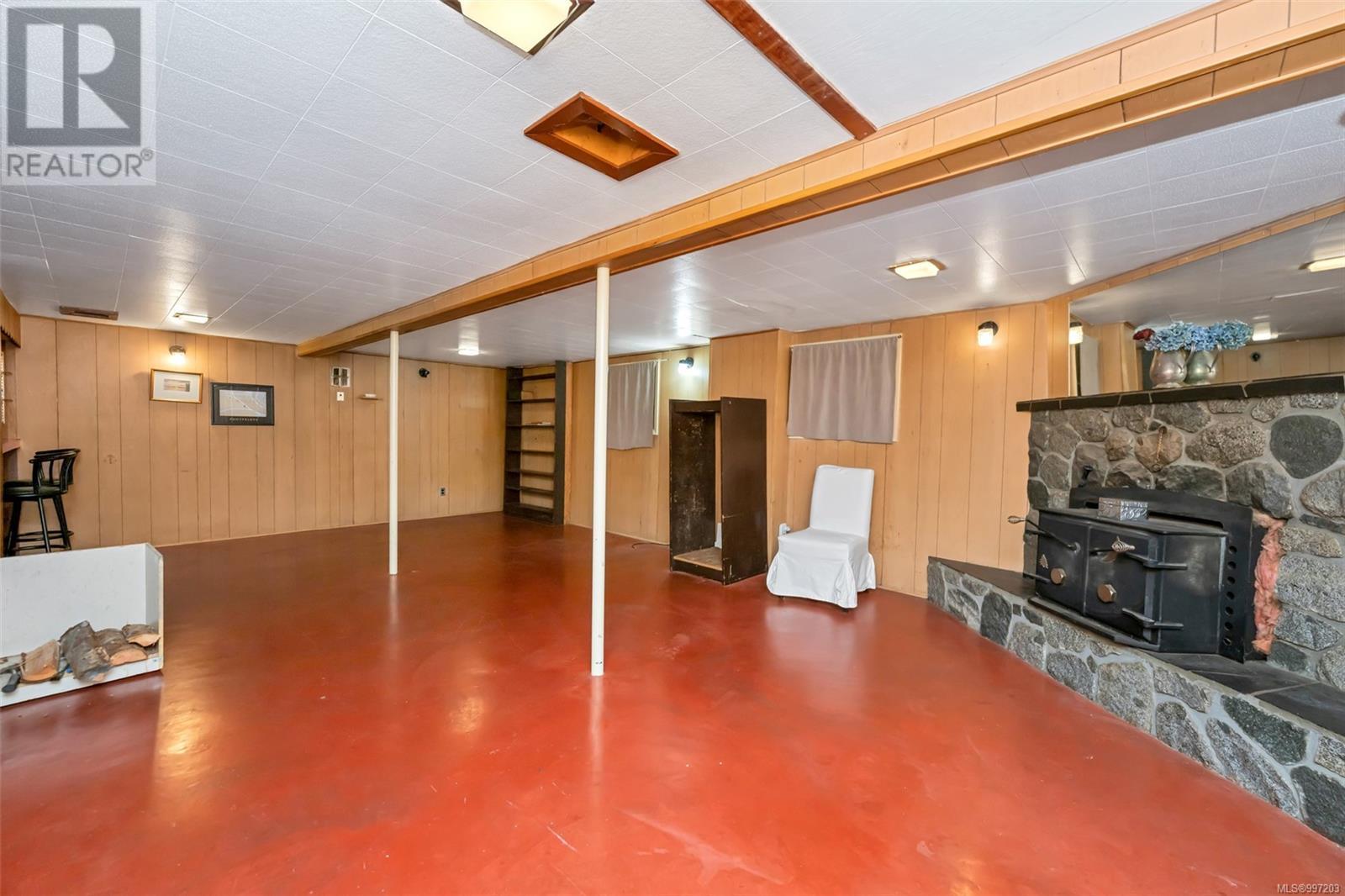 70 Fern Rd Property Photo 37