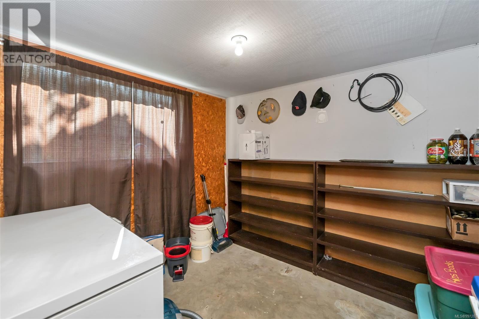 70 Fern Rd Property Photo 43