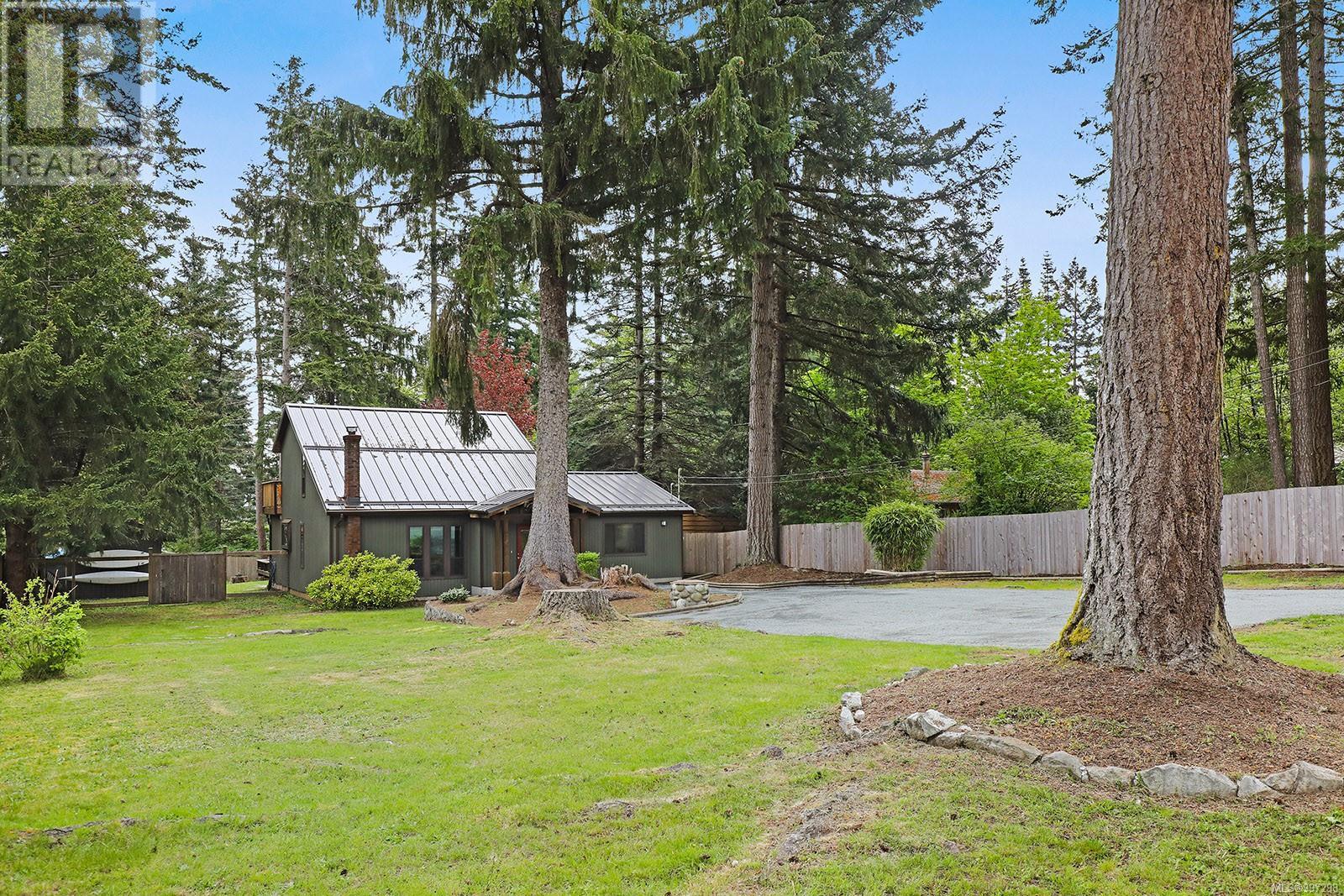 5868 Bates Rd Property Photo