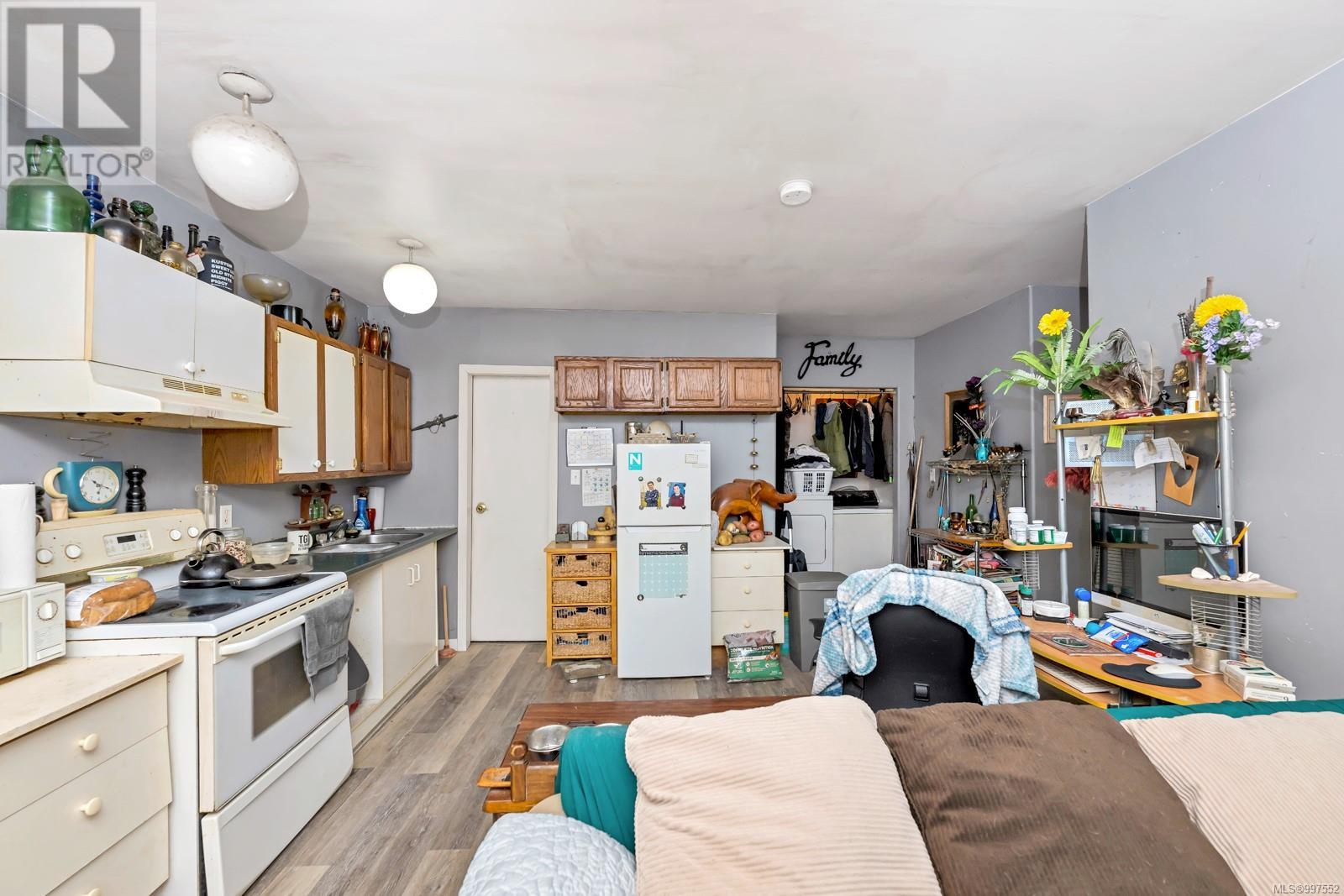 161 South Shore Rd Property Photo 32