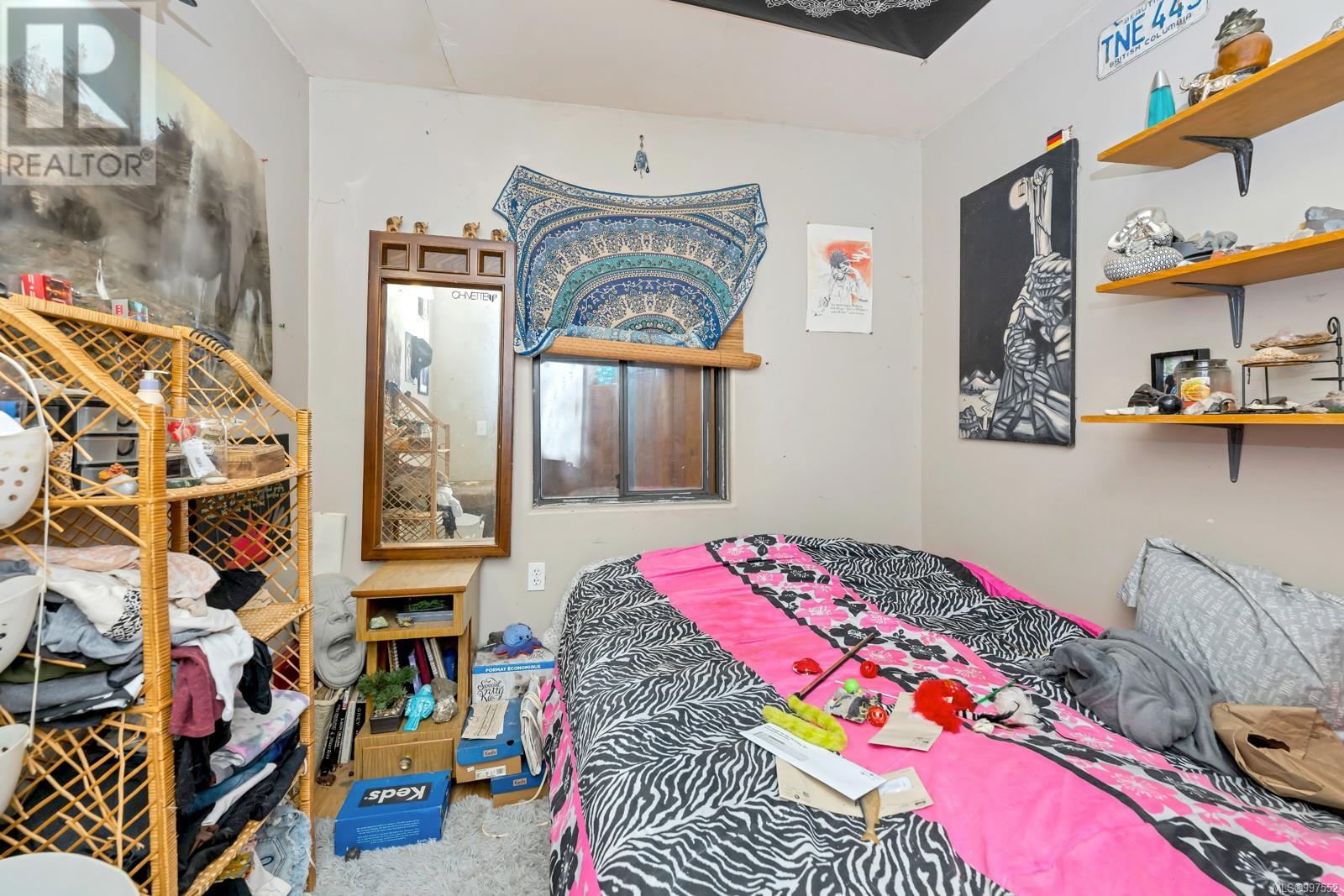 161 South Shore Rd Property Photo 35