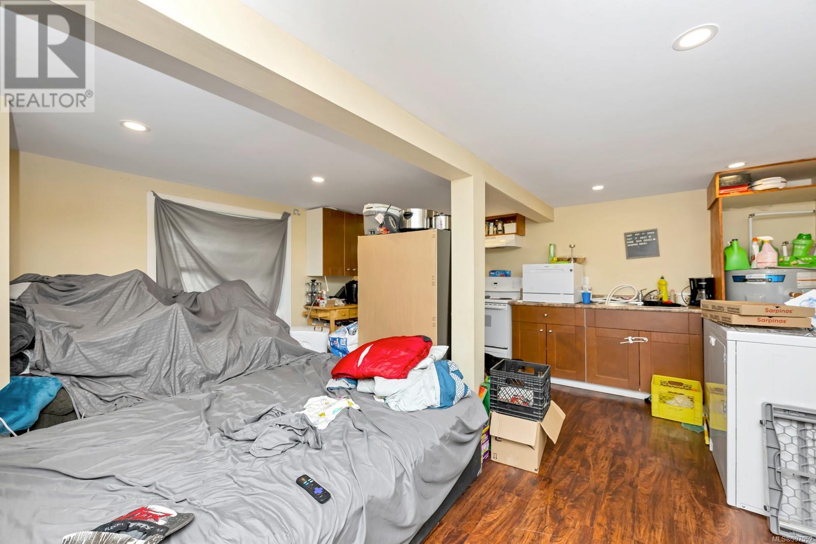 161 South Shore Rd Property Photo 38