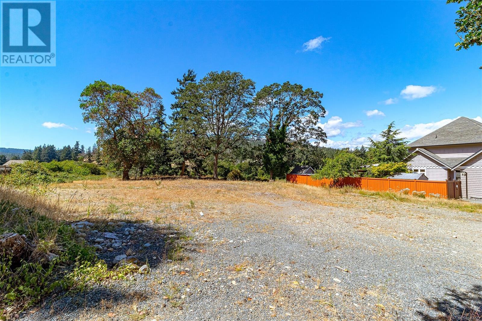 3160 Glen Lake Rd Property Photo 4