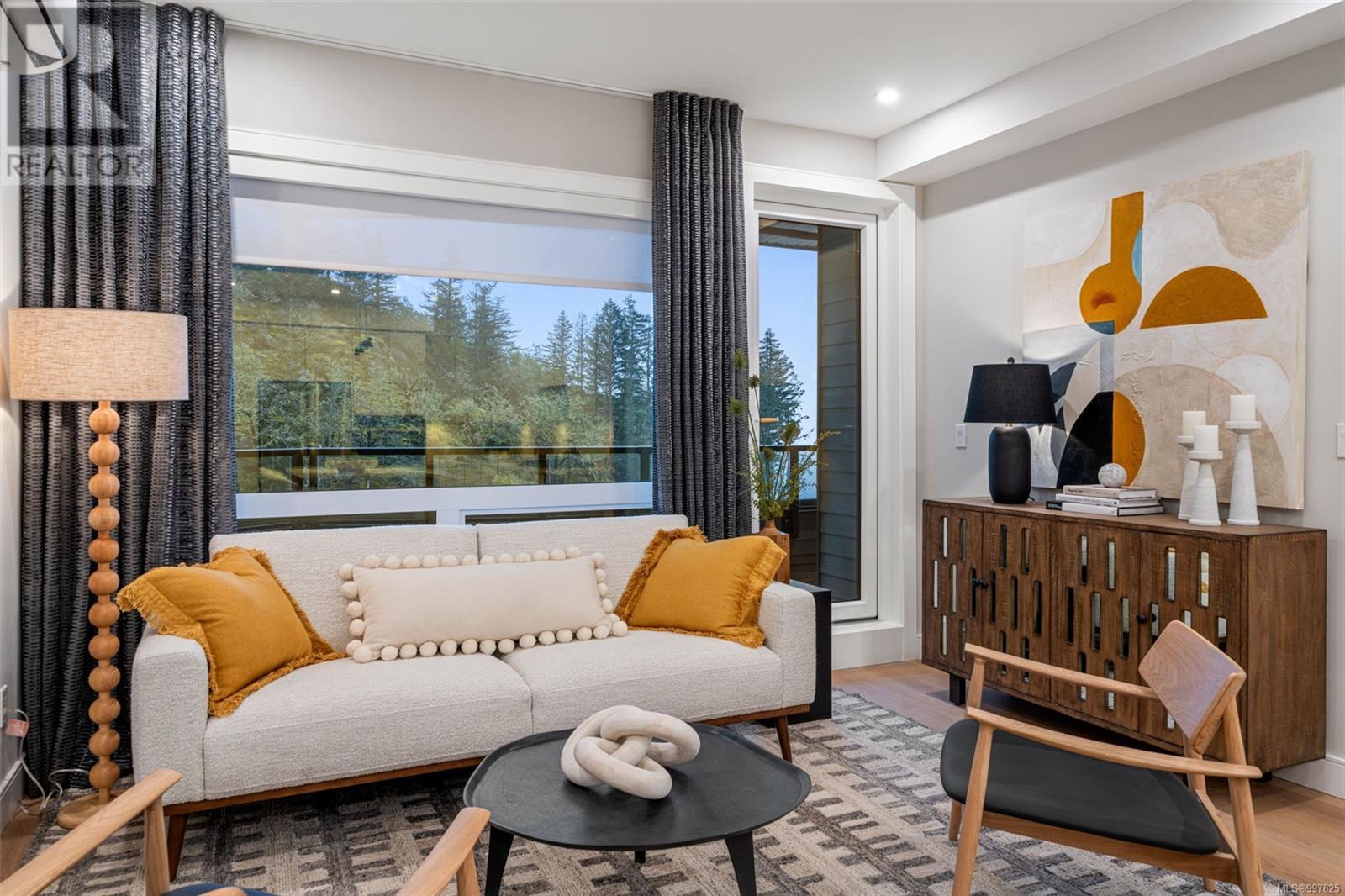 1810 Selenite Place #605 Property Photo 8