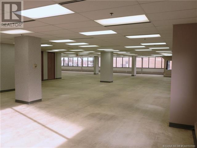 103, 4911 51 Street Property Photo 5