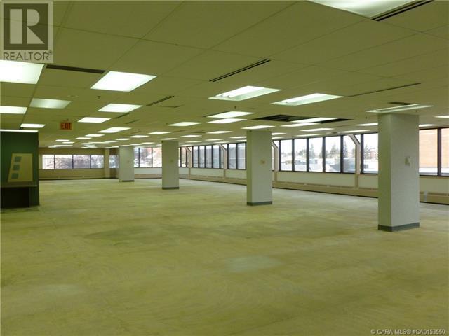 103, 4911 51 Street Property Photo 6