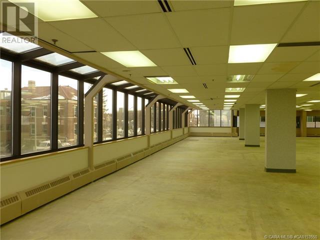 103, 4911 51 Street Property Photo 8