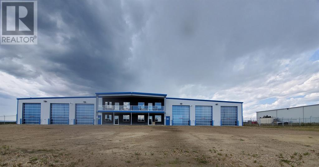 594058, 125b Range Road Property Photo 1