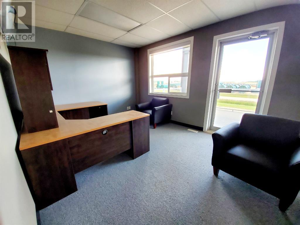594058, 125b Range Road Property Photo 3