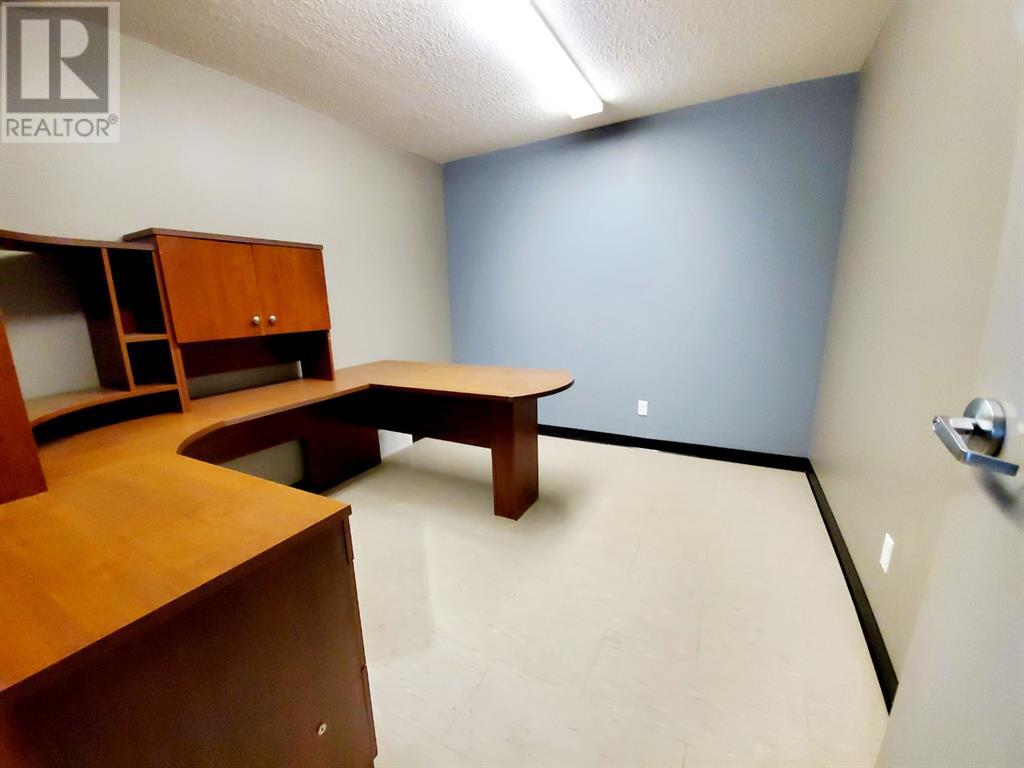 594058, 125b Range Road Property Photo 9