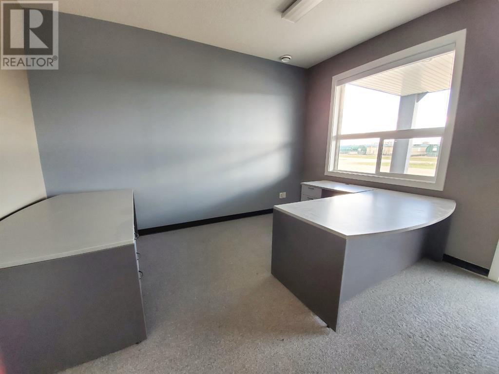 594058, 125b Range Road Property Photo 13