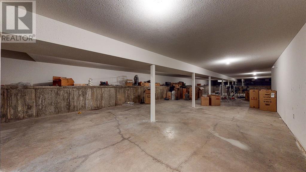 649 3 Street Se Property Photo 20