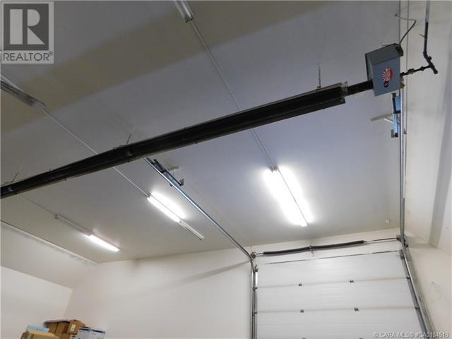 4511 44 Street Property Photo 23