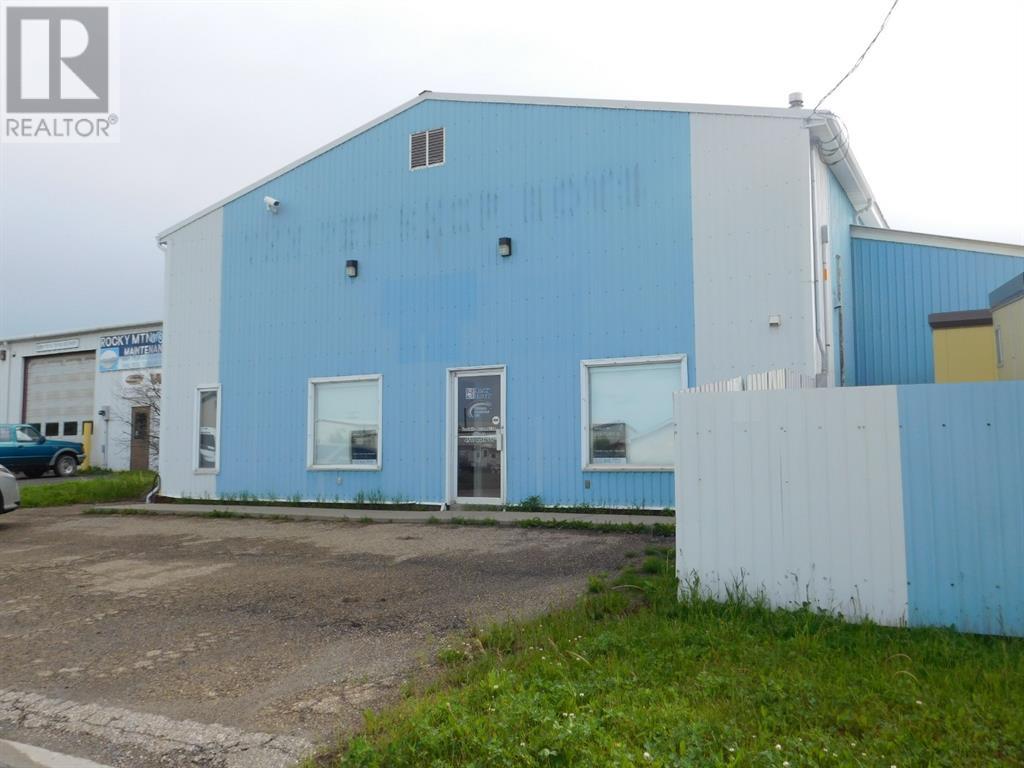 4511 44 Street Property Photo 26