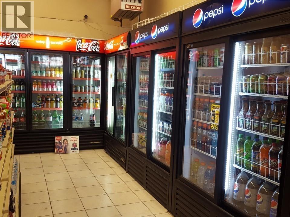 2923 Richmond Road Sw Property Photo 1