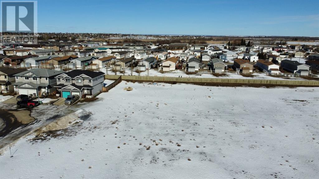 10255 86 Street Property Photo 4