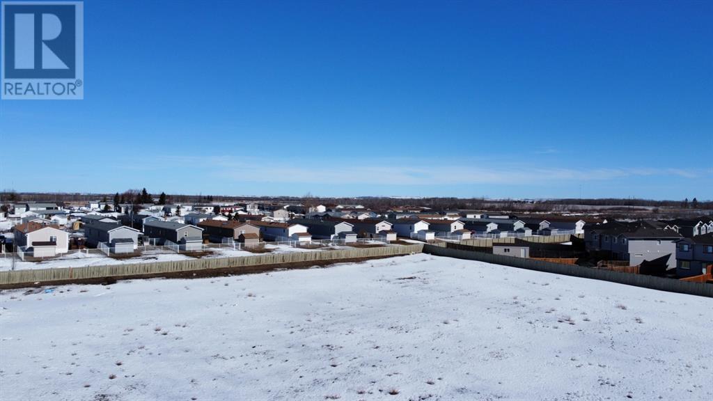 10255 86 Street Property Photo 6