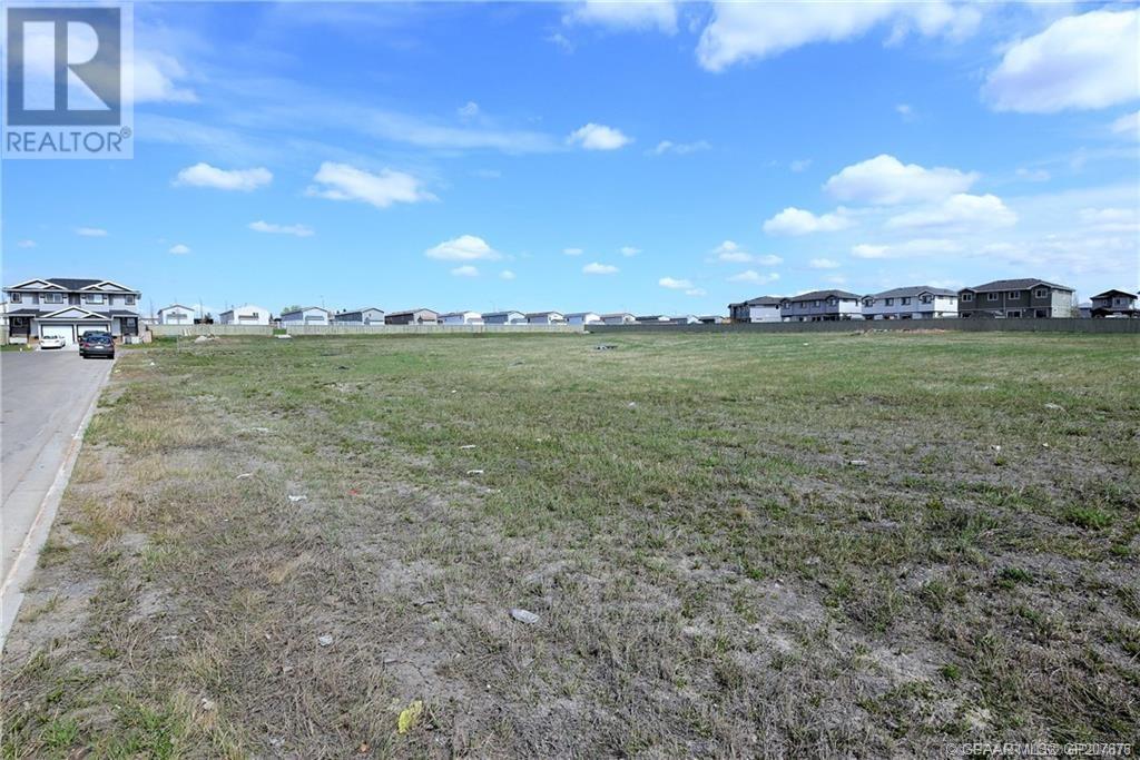 10255 86 Street Property Photo 11