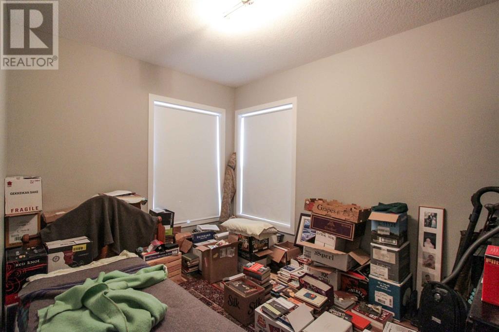 6104 Bowness Road Nw Property Photo 24