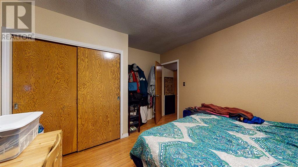 428 2 Street Property Photo 19