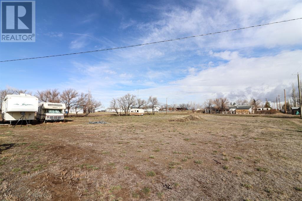 428 2 Street Property Photo 29