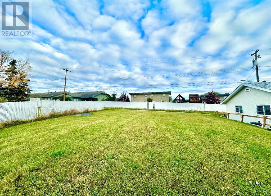 10316 103 Ave Property Photo 4