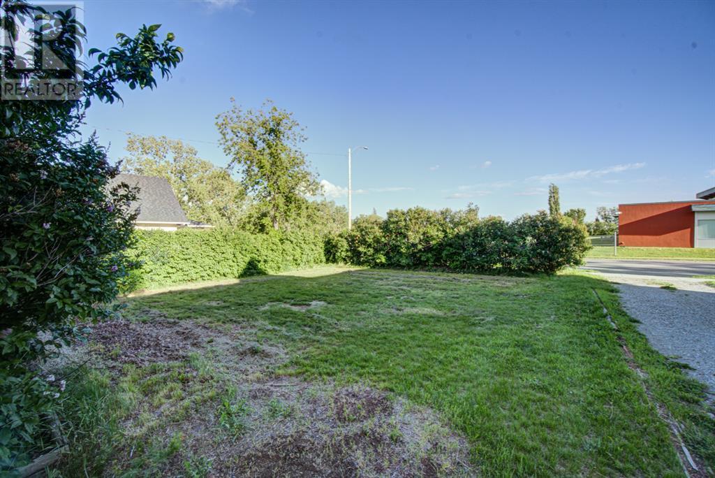 317 Dufferin Street Property Photo 2