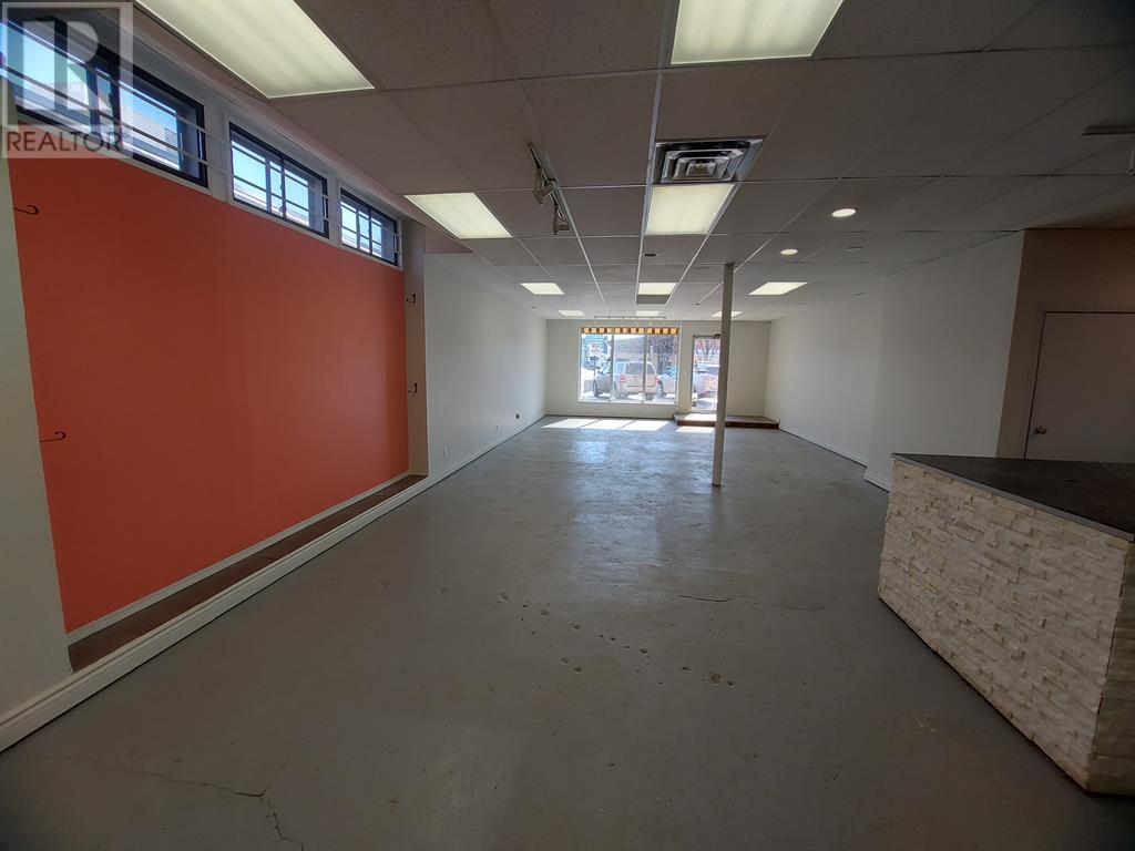 11, 4801 51 Avenue Property Photo 6