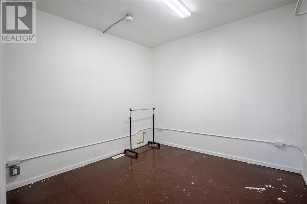 10024 100 Avenue Property Photo 18