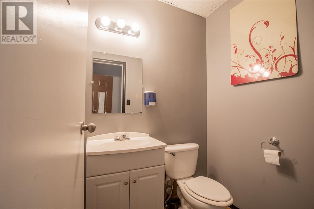 10024 100 Avenue Property Photo 27