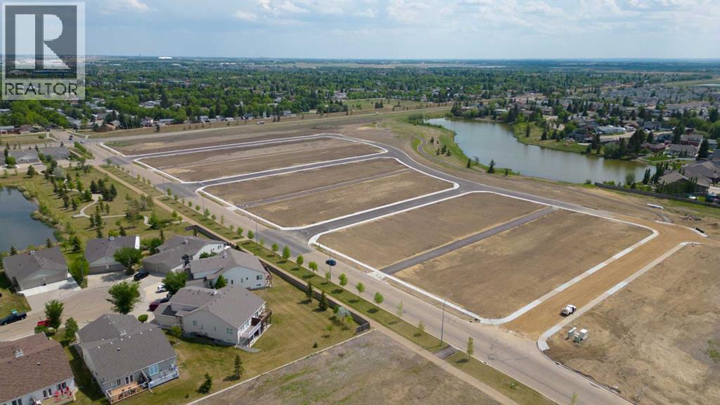 4720 68 Street Property Photo 4