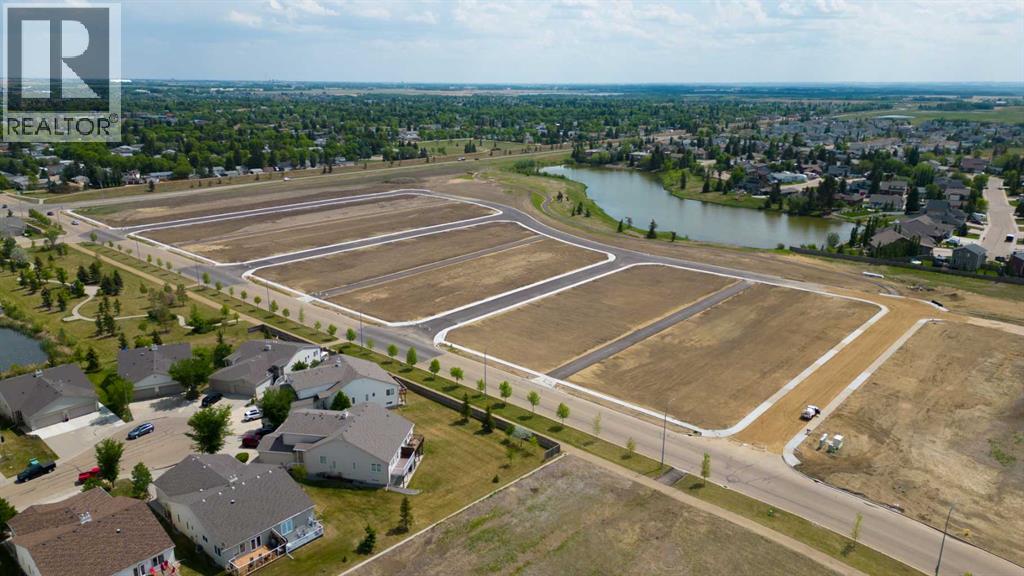 4720 68 Street Property Photo 1