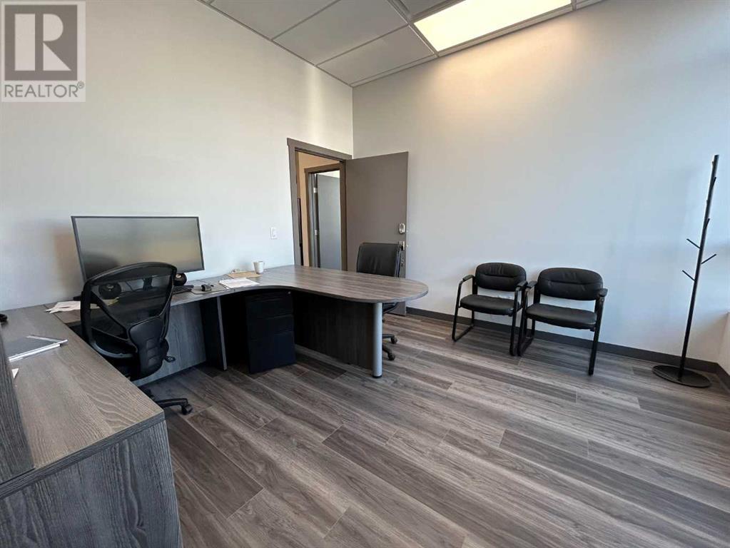 Unit 200, 2974 Main Street Se Property Photo 8