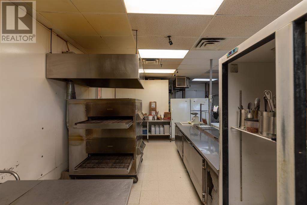 3314 50 Avenue Property Photo 18