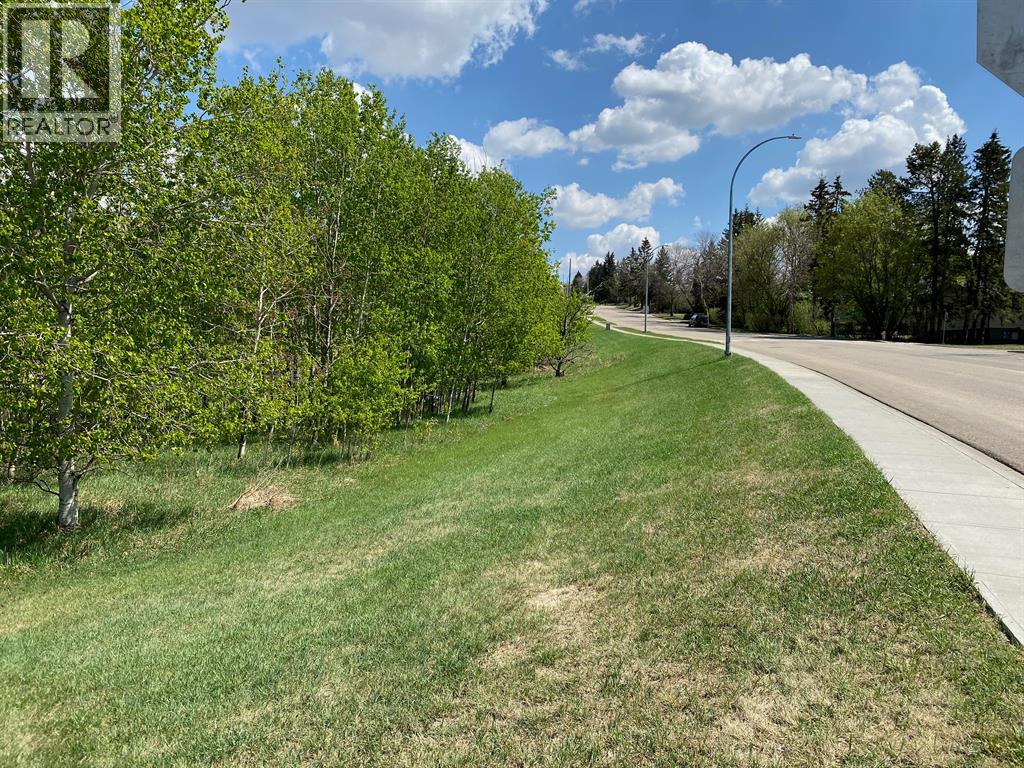 5005 46 Street Property Photo 7
