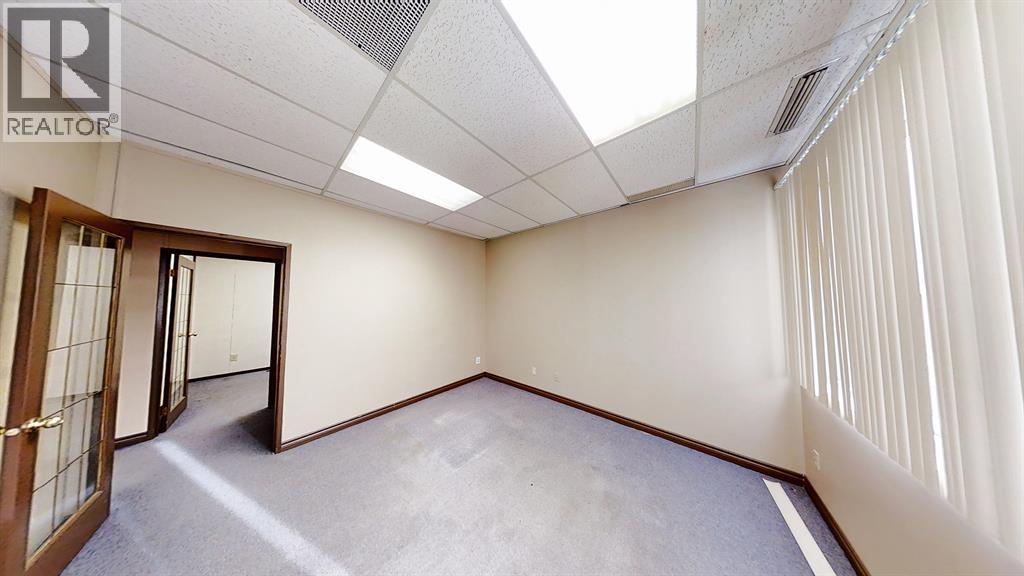 9914 109 Avenue Property Photo 5