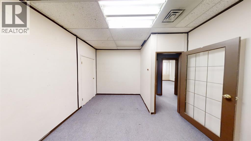9914 109 Avenue Property Photo 6