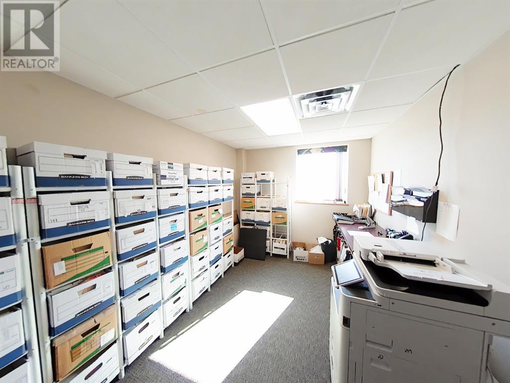 209, 4815 50 Avenue Property Photo 5