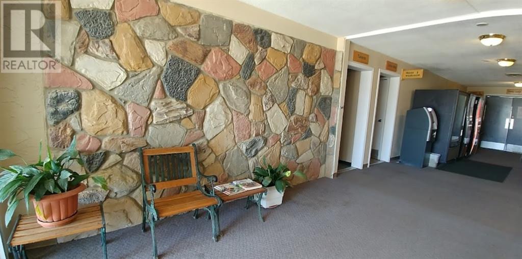 5101 Railway Avenue Property Photo 4