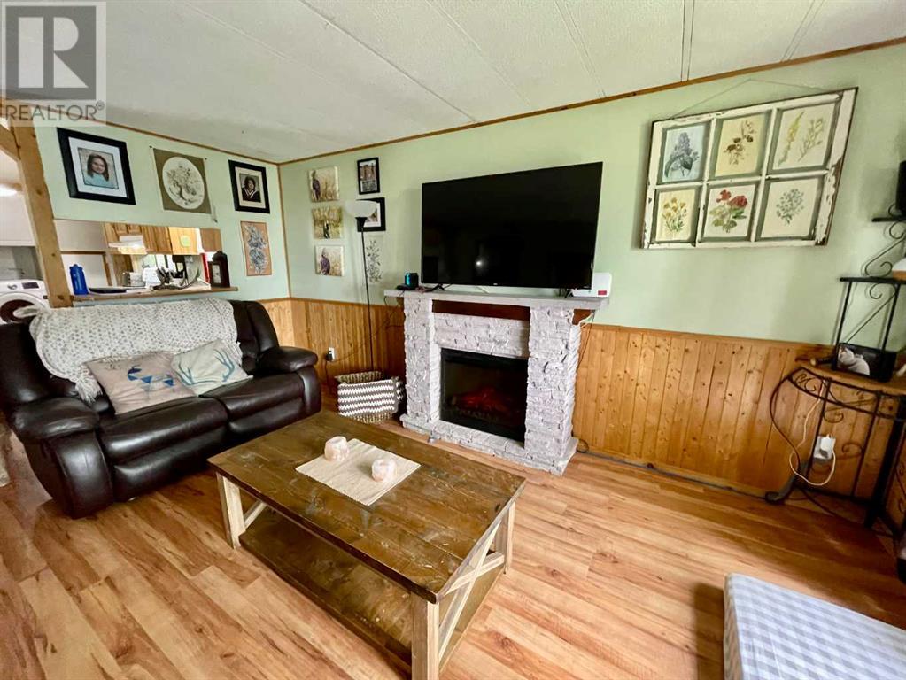 108 5 Street Property Photo 12