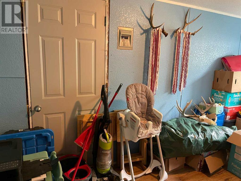 108 5 Street Property Photo 13