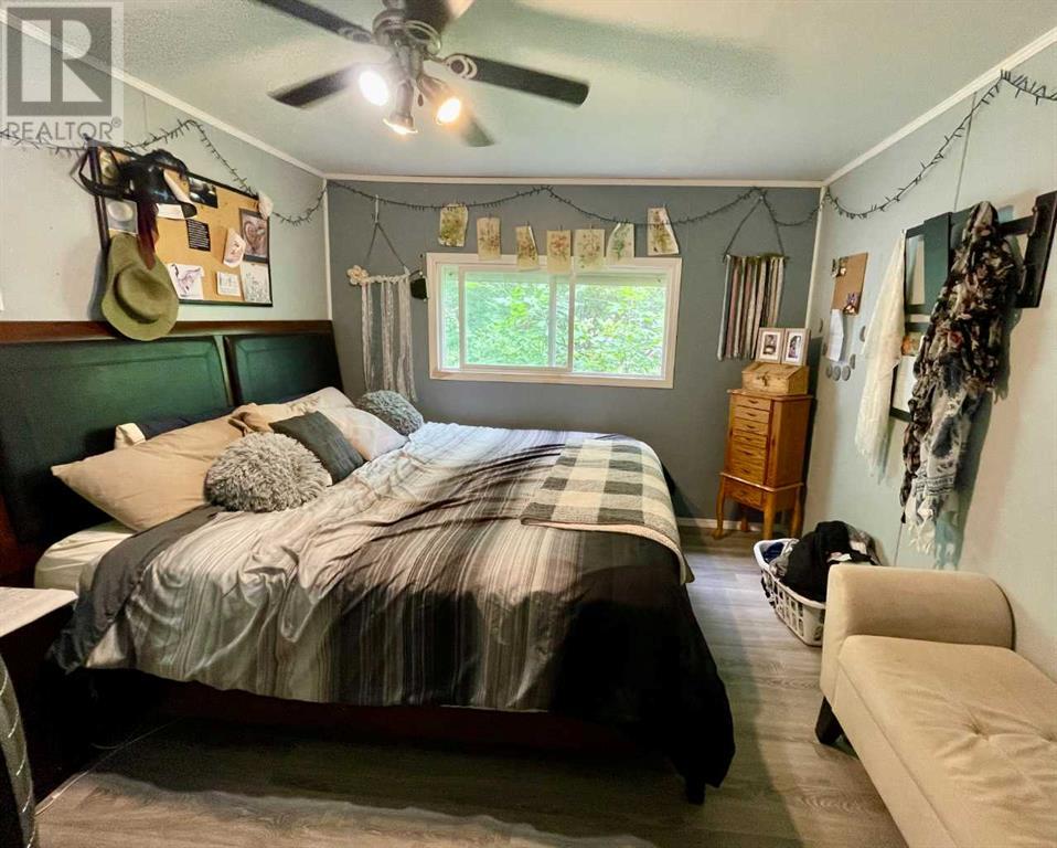 108 5 Street Property Photo 20