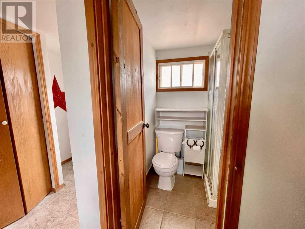 108 5 Street Property Photo 29