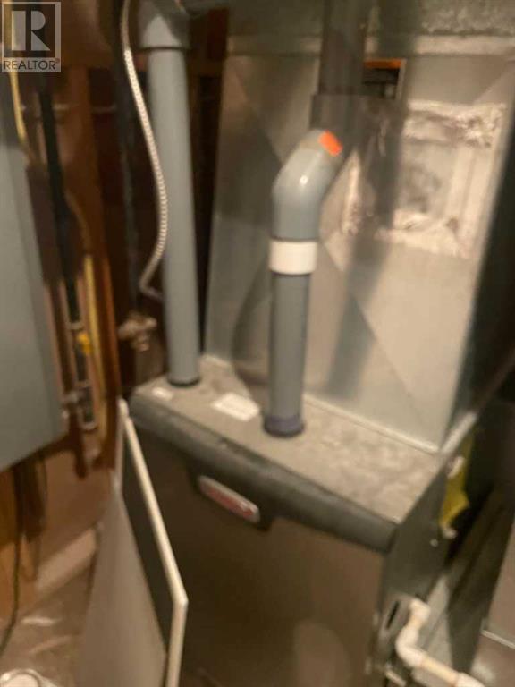 121 2 Avenue Property Photo 18